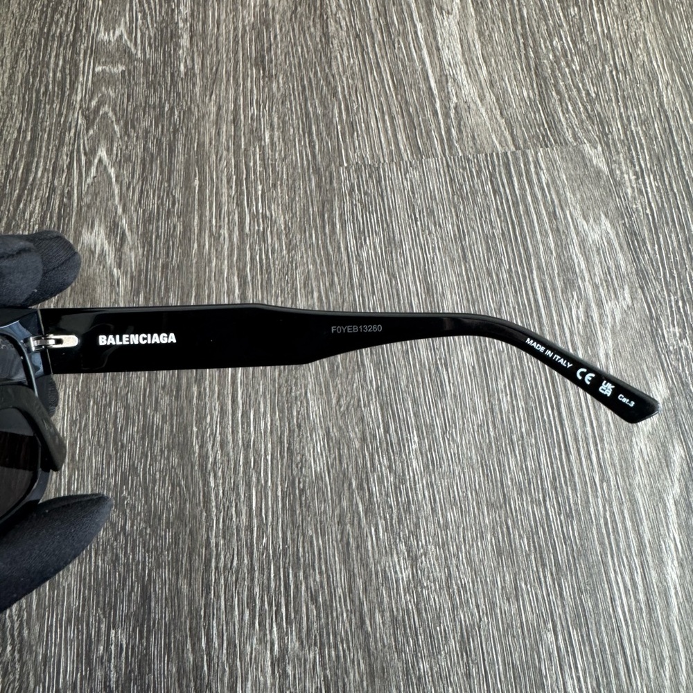 Balenciaga Max Square AF Sunglasses - Picture 10 of 12
